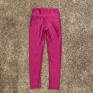 XJboost Pink Butt Scrunch Silky Leggings - Size S/M